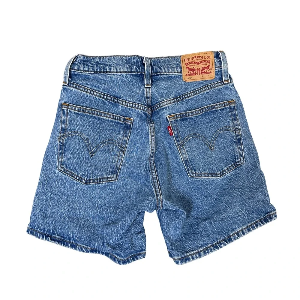 Levis 501 Original High Waisted Denim Shorts Blue Medium Wash Button Fly Size 24